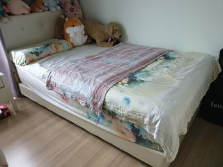 (Category: ) located in . Submitted by nreuy (Listing ID 1056883510, Image 1). Description: .