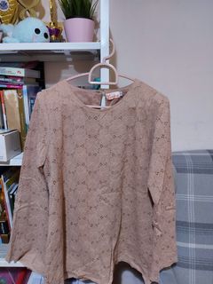 (Category: ) located in . Submitted by easy.closet (Listing ID 1056906528, Image 1). Description: .
