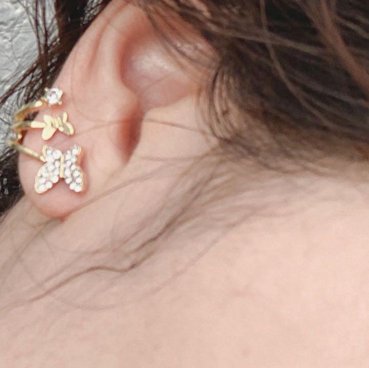 Tri-butterfly earrings (Category: Earrings) located in Manila. Submitted by jbsquared (Listing ID 1056977458, Image 1). Description: For that chic but elegant look ❤️ Materials used: gold plated and alloy Follow us on Instagram: @stylewithaccessoire.
