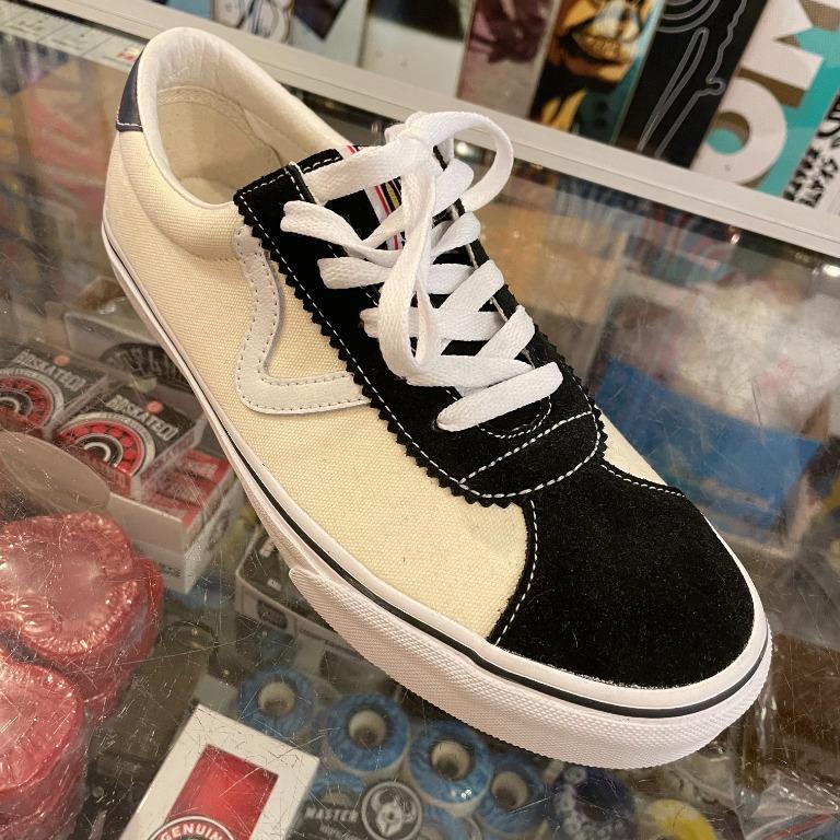 vans sport black classic white