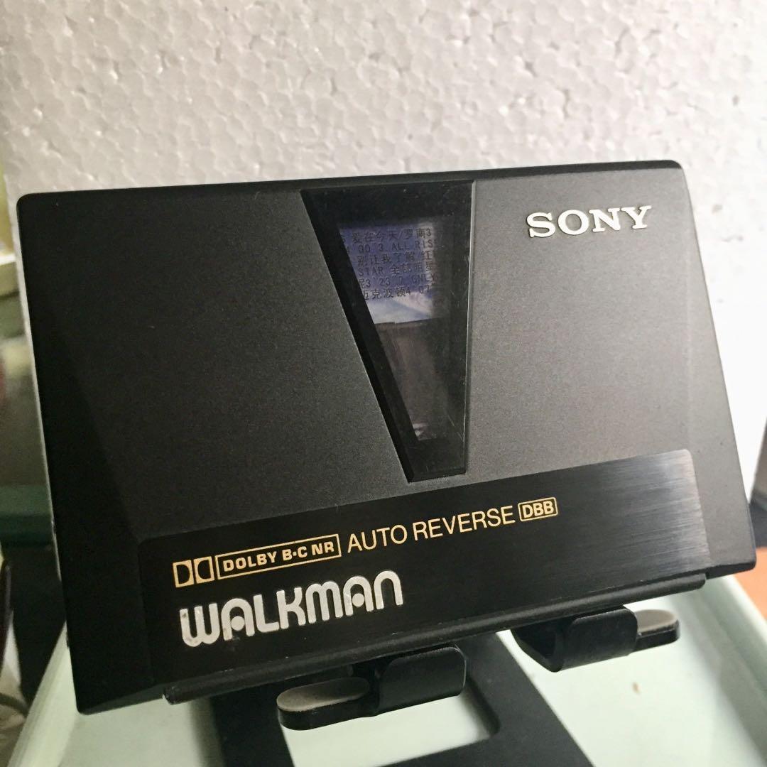 Vintage Rare Sony WM 550C Walkman Cassette Player Dolby B-C NR
