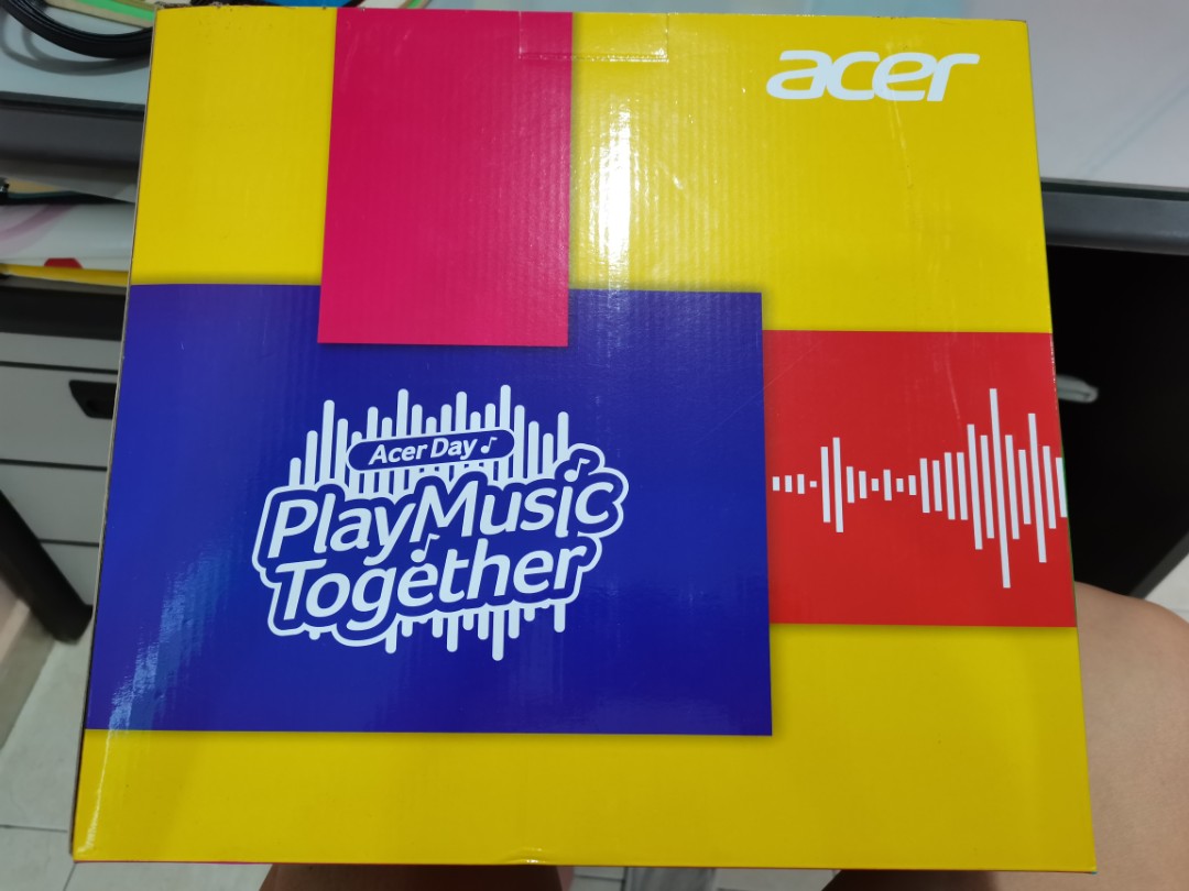 Acer turntable USB SD MP3 music player, Hobbies & Toys, Music & Media