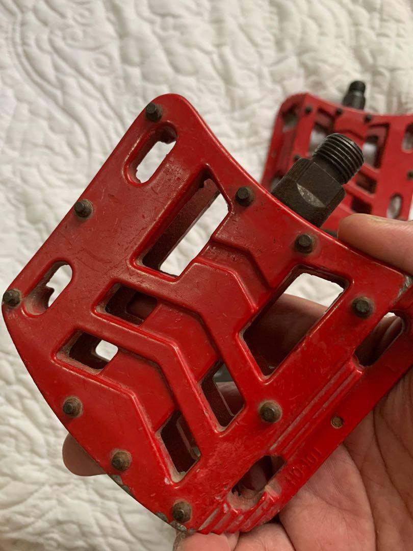 Haro big hot sale block pedals