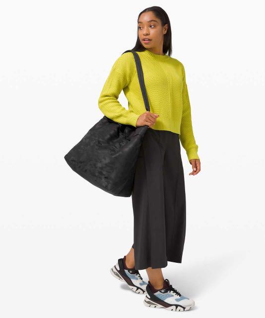 Lululemon on my discount level bag 30l