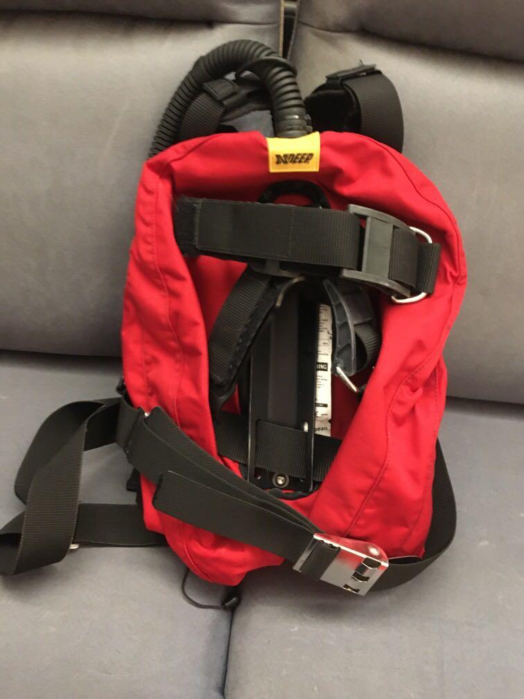 Buoyancy Control Device (BCD) Xdeep, 健康及營養食用品, 健康監測儀和體重秤 Carousell