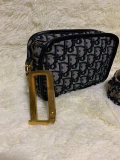 (Category: ) located in . Submitted by 88wardrobe (Listing ID 1057257730, Image 1). Description: .