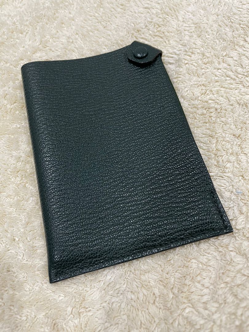 Hermes Tarmac Dot passport holder, Luxury, Bags & Wallets on Carousell