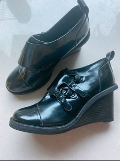 （分類：）位於 。 由 mona.c 提交（商品編號 1057164427，圖片 1）。簡介： 。
