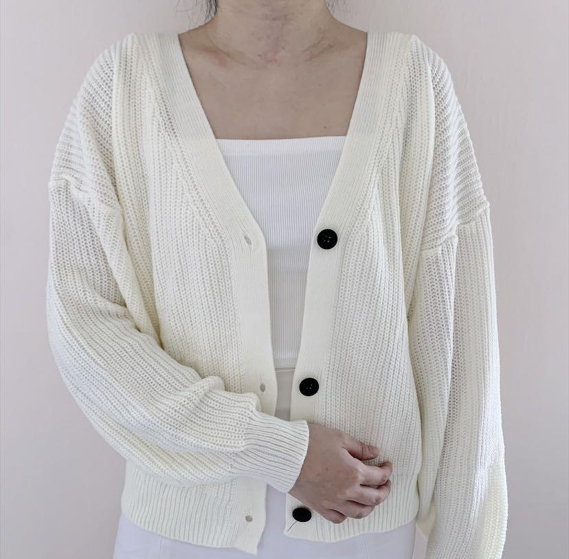 White cardigan hotsell with pockets