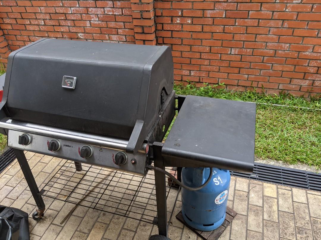 Jumbuck 4 burner BBQ, Home Appliances, Kitchenware on Carousell