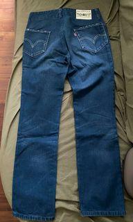 Levis