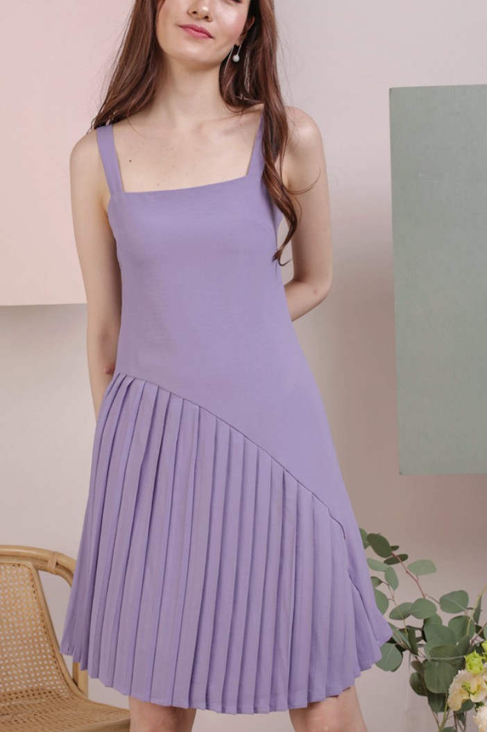 Lilac pleated dress Clearance