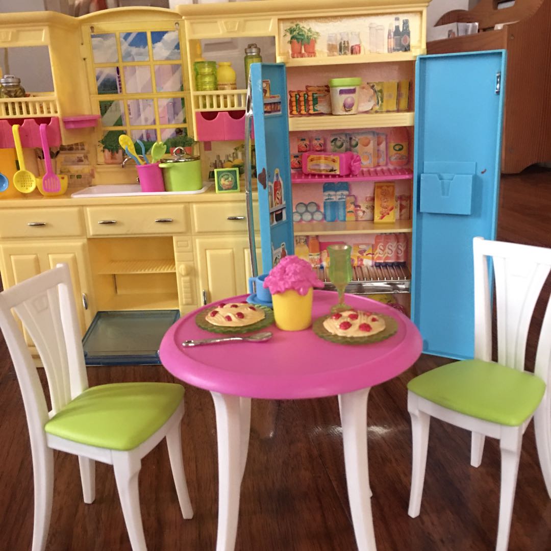 Barbie on sale decor collection