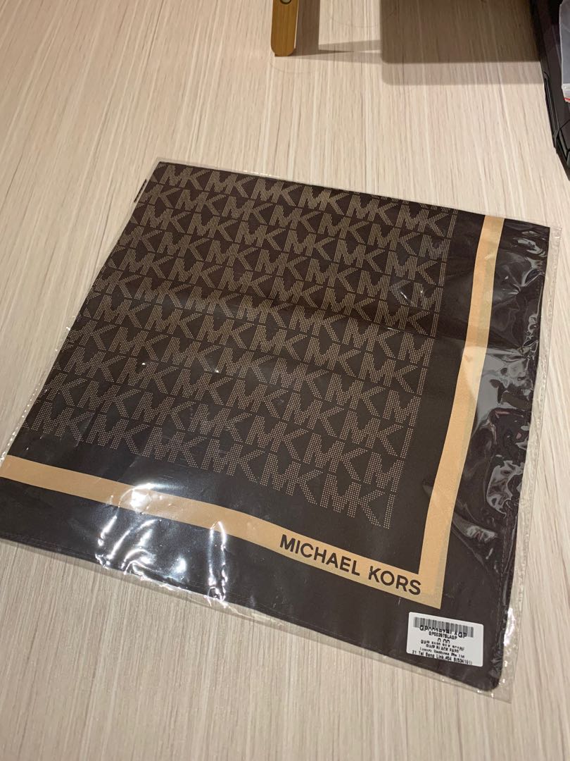 Michael kors scarf price store