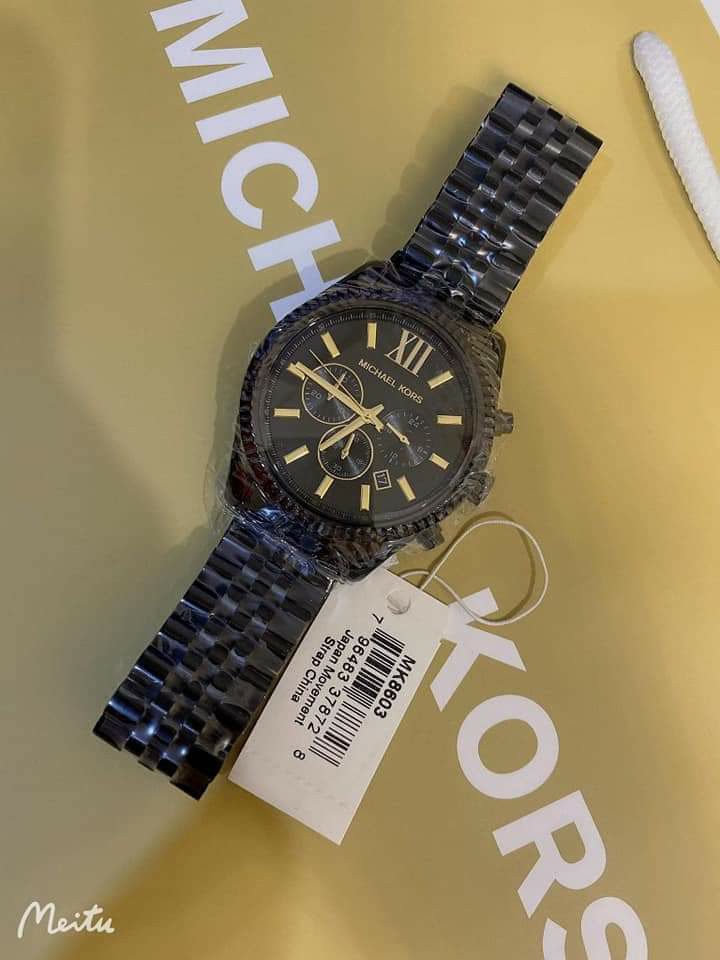Michael Kors Watch, Men's Fashion, Watches & Accessories, Watches on  Carousell