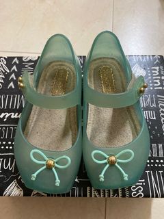 (Category: ) located in . Submitted by yashi17 (Listing ID 1057114103, Image 1). Description: .