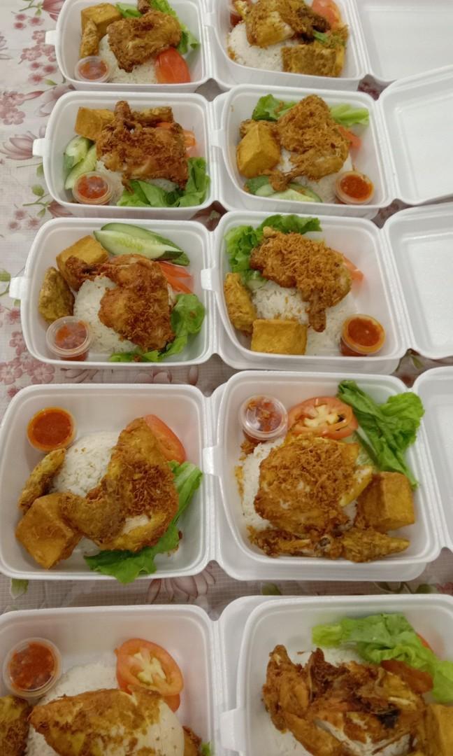 Nasi Ayam Penyet Food Drinks Local Eats On Carousell