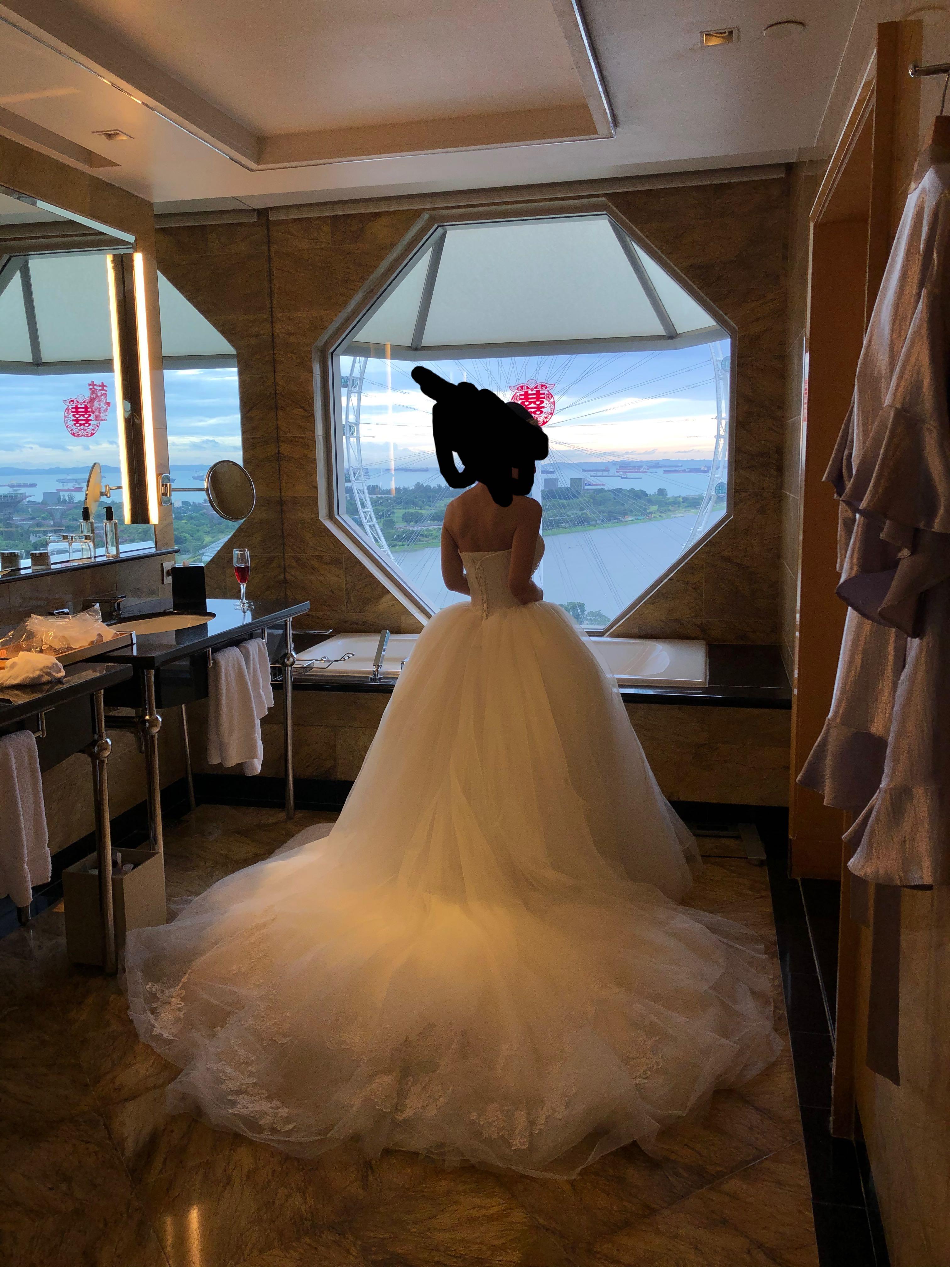 Princess style wedding gowns Clearance