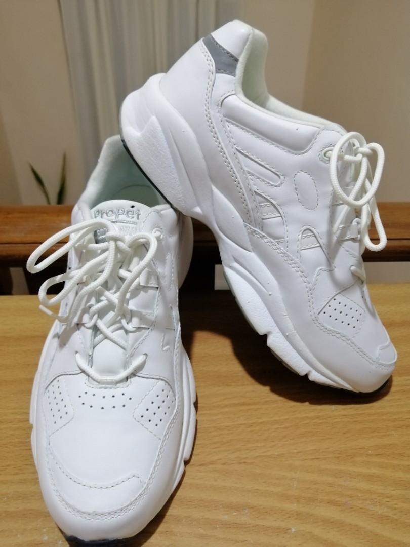 women's size 8 in boy shoes