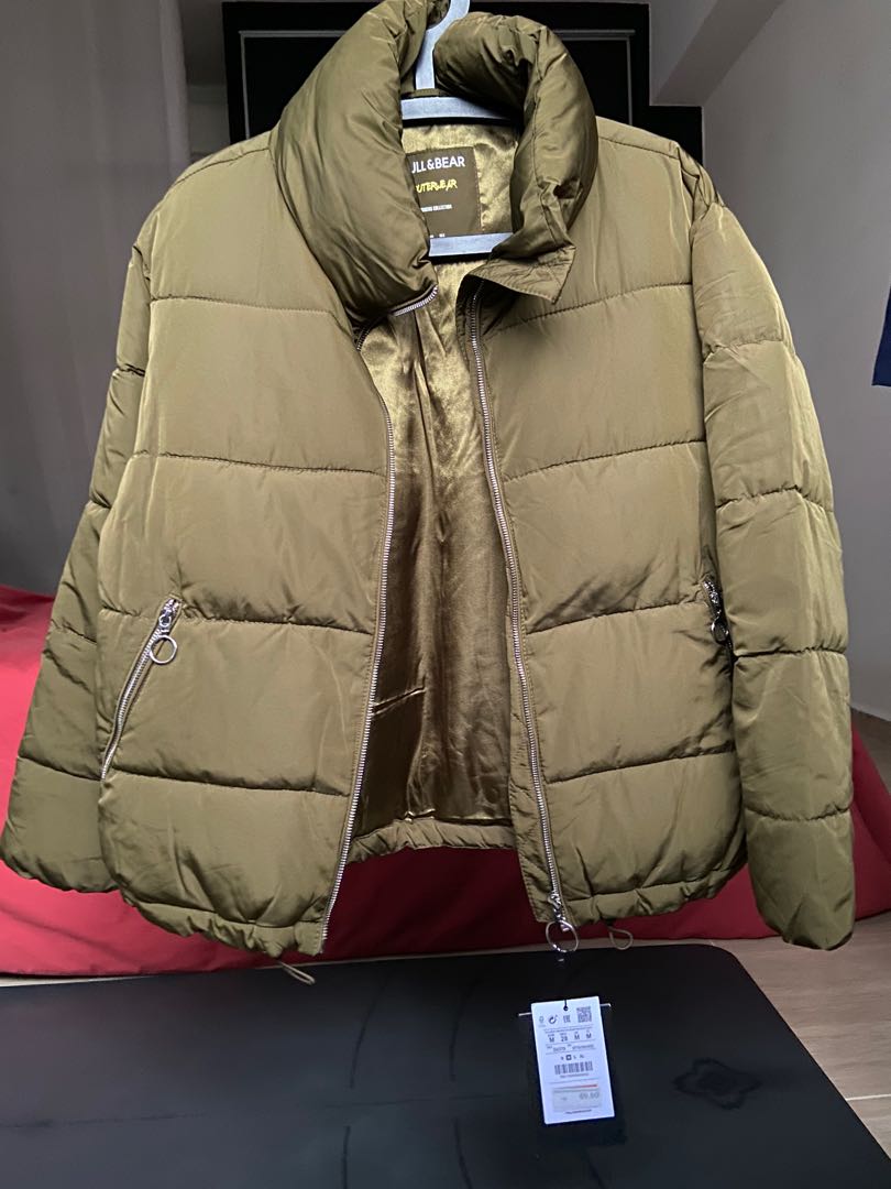 Puffer jacket women's deals pull and bear