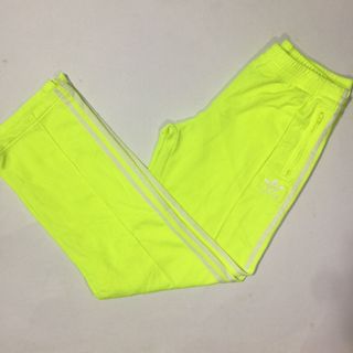 Adidas Markenzeichen Tracks Men S Fashion Clothes Bottoms On Carousell