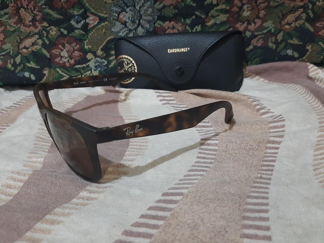 Rayban chromance sunglass (Category: Sunglasses & Eyewear) located in Manila. Submitted by caster18 (Listing ID 1057294614, Image 3). Description: selling my original rayban sunglass model rb4263, lens- 8/10 tanggal na yung outside coating nya but ok pa din frame- 9.5/10 gud as mint no scratches,ok din if gawing prescription,very stylish thanks..