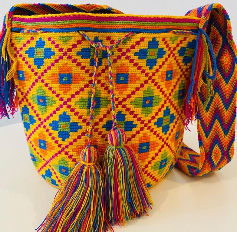 Colourful wayuu bags to deals crochet