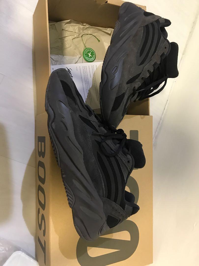 Yeezy Boost 700 V2 Vanta