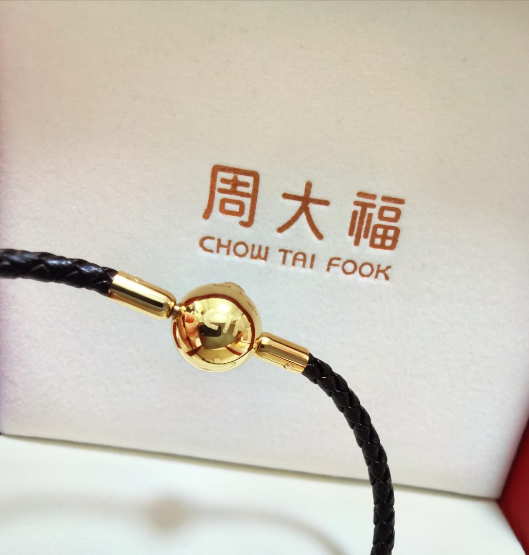 周大福 全新黑色手繩連盒#Chow Tai Fook #charm bracelet, 女裝