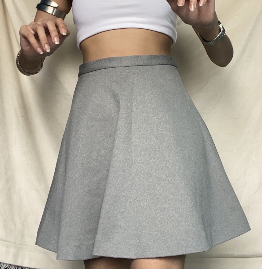 Uniqlo sales gray skirt