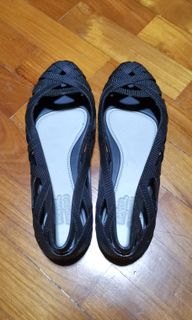 (Category: ) located in . Submitted by yixiin (Listing ID 1053205455, Image 1). Description: .