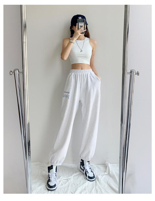 [INSTOCK] Basic Crop Top (Category: Sleeveless) located in Singapore. Submitted by bubsandmums (Listing ID 1053235254, Image 6). Description: INSTOCK S - Bust: 69+cm / Waist: 58+cm / Length: 35cm M - Bust: 73+cm / Waist: 62+cm / Length: 36cm Material: Polyester Blend Package Content: 1 PC Stretchable Measurement Accuracy : Measurements could have discrepancies of +/- 1 - 3cm. Please note that there could be slight differences in the colour tone o