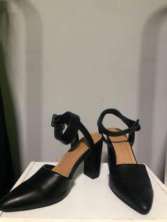 (Category: ) located in . Submitted by aipthriftstore (Listing ID 1053216810, Image 1). Description: .