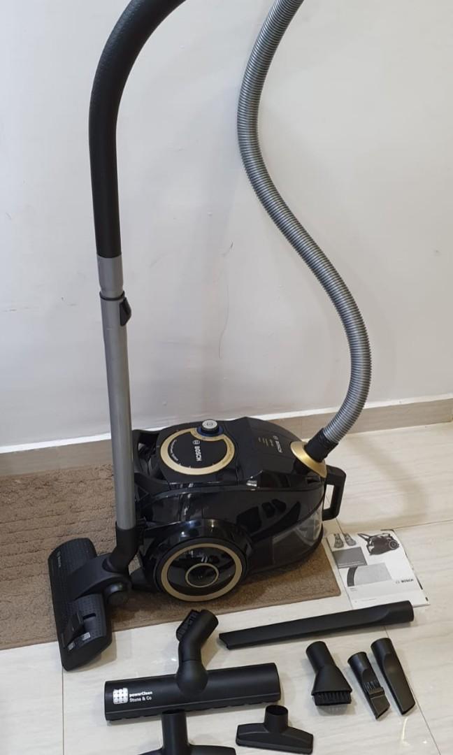 Bosch Bagless Vacuum Cleaner, TV & Home Appliances, Vacuum Cleaner