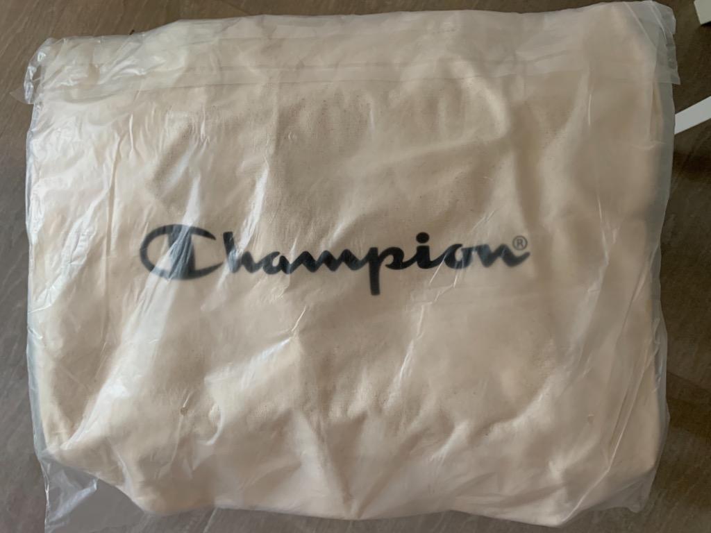 Champion tote bag 100% new （分類：帽）位於 Hong Kong。 由 leungonn 提交（商品編號 1053032026，圖片 1）。簡介： 45cm x 40cm 購自香港專門店 平郵 郵費自付 不設面交。