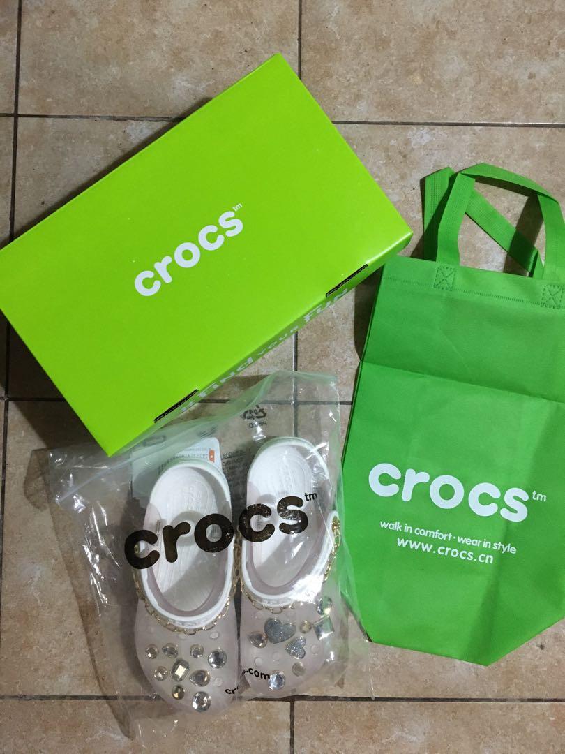 Crocs translucent clog