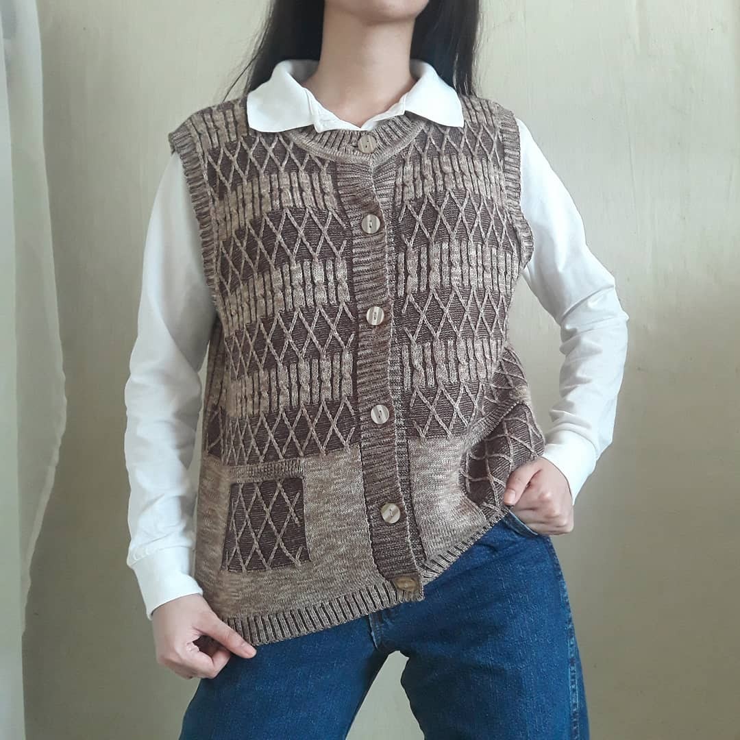 sweater vest diamond pattern