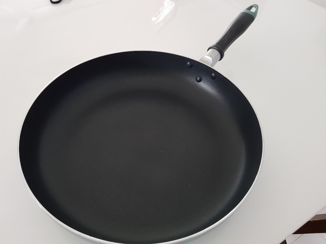Frying Pan, Furniture & Home Living, Kitchenware & Tableware, Cookware