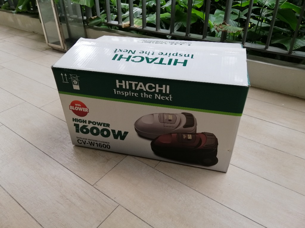 HITACHI Vacuum Cleaner CV W1600, TV & Home Appliances, Vacuum Cleaner