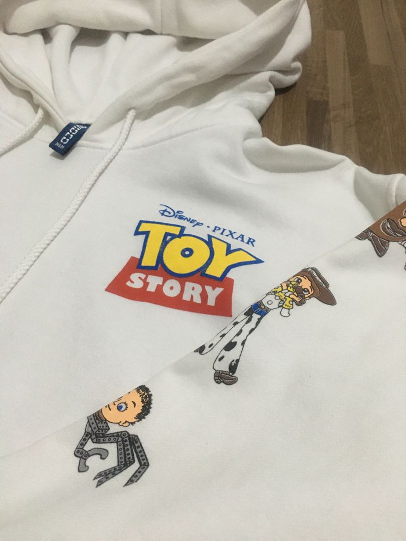 Toy story hoodie 2025 h&m