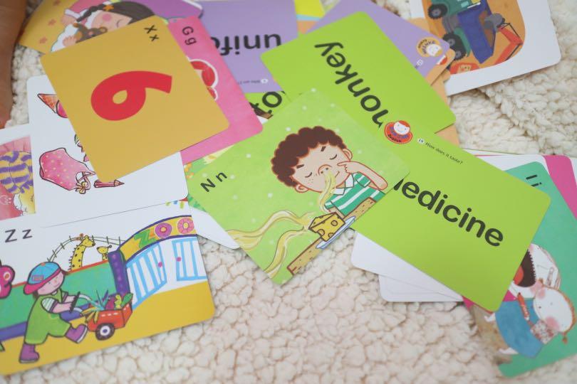 Honey English 1 + Jam Jam English + 點讀筆, 書本 & 文具, 小朋友書 Carousell