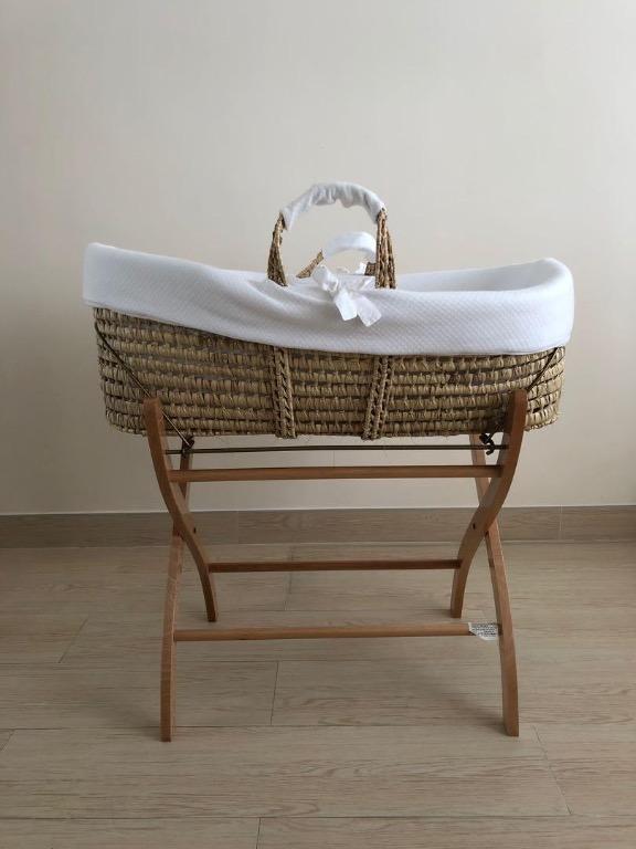 Jacadi moses basket with a stand