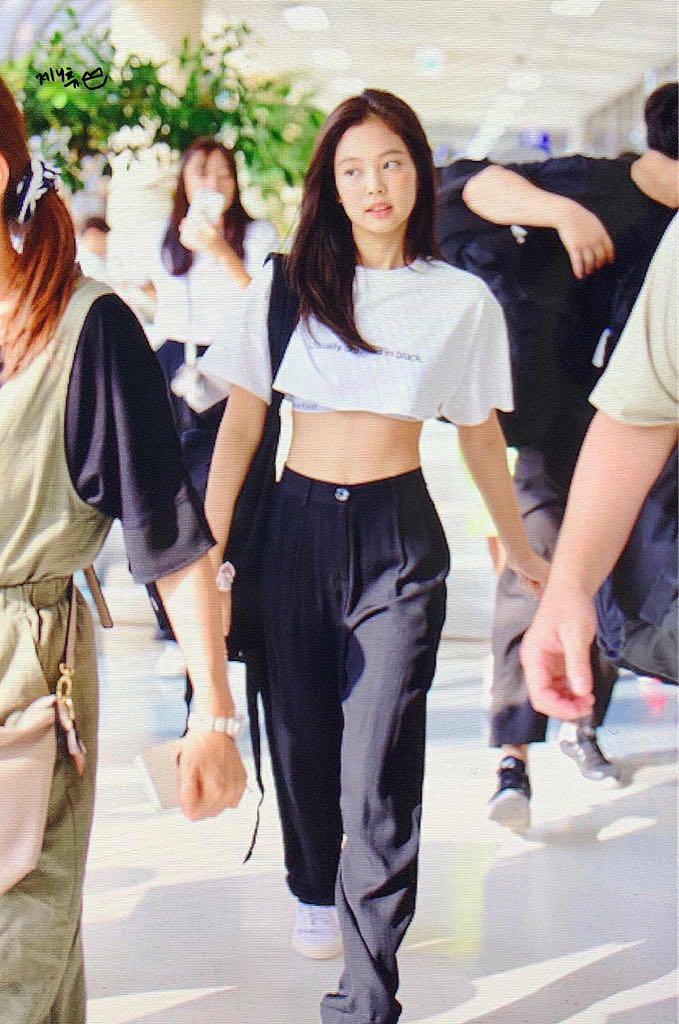 Jennie wide legged black culottes pants 