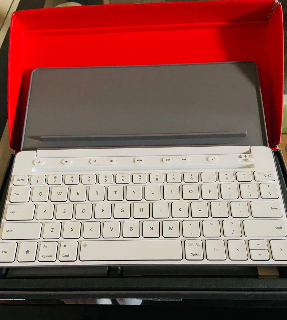 Microsoft Universal Mobile Keyboard, Mobile Phones & Gadgets, Mobile