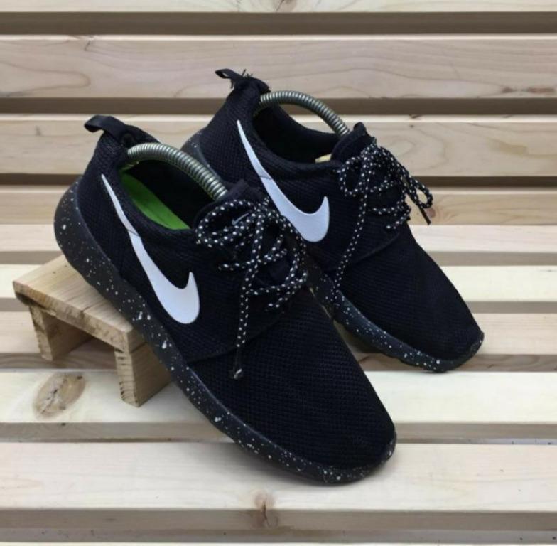 nike roshe run oreo galaxy