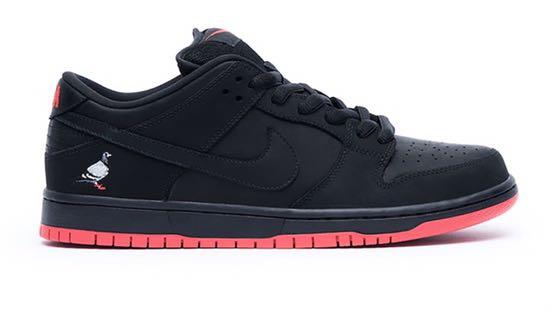Nike dunk x staple store