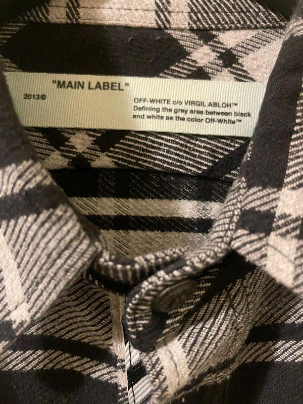 Off white jacket （分類：外套及戶外衣服）位於 Hong Kong。 由 ccoffeeeeee 提交（商品編號 1046977800，圖片 4）。簡介： 。