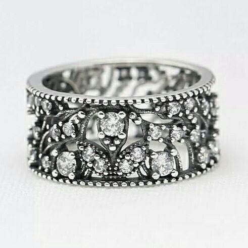 Carousell Pandora Sparkling Leaves Necklace Pandora Shimmering