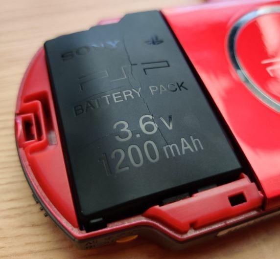 PSP battery bloated swollen bulged buying for cash, Toys & Games