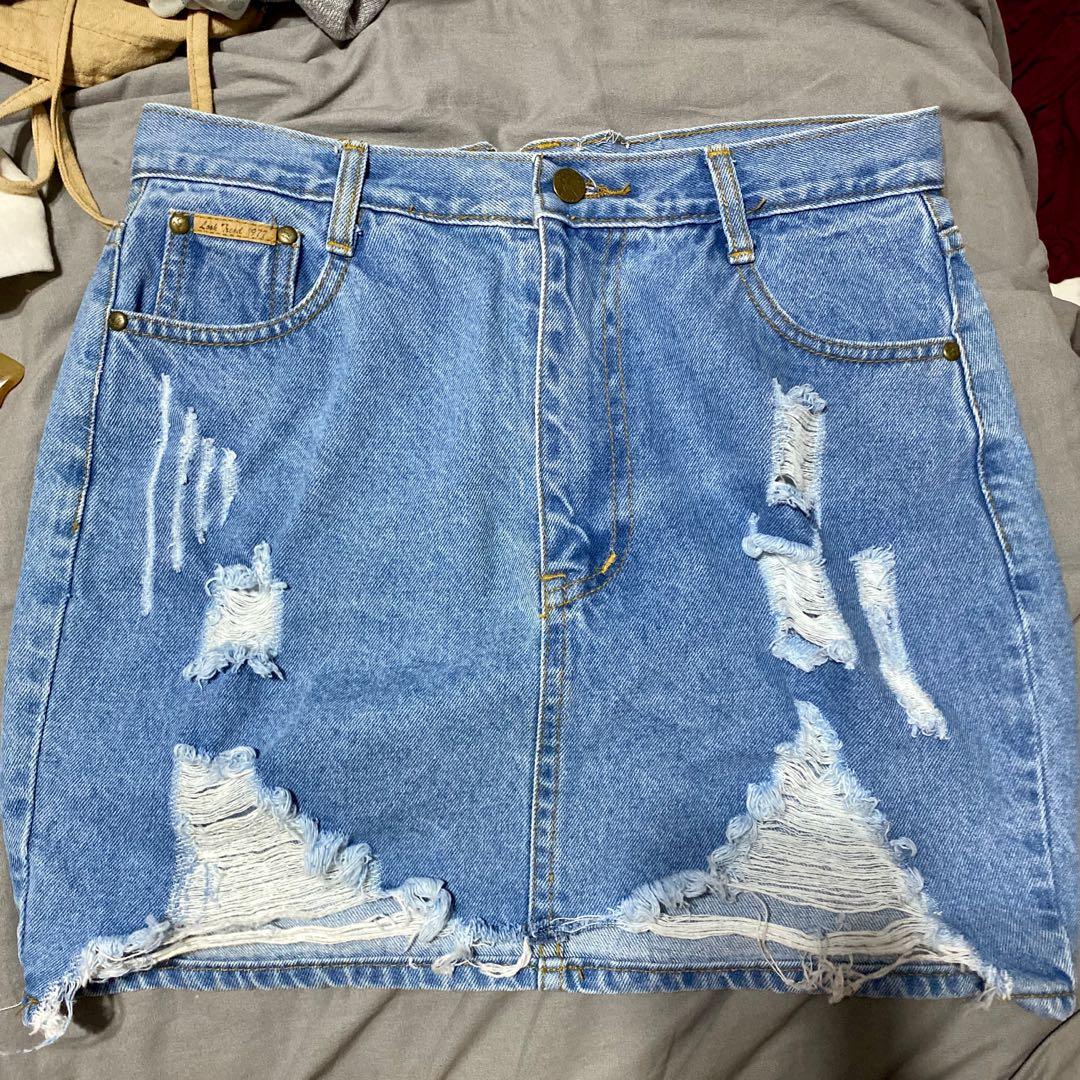 Plus size ripped denim skirt Clearance